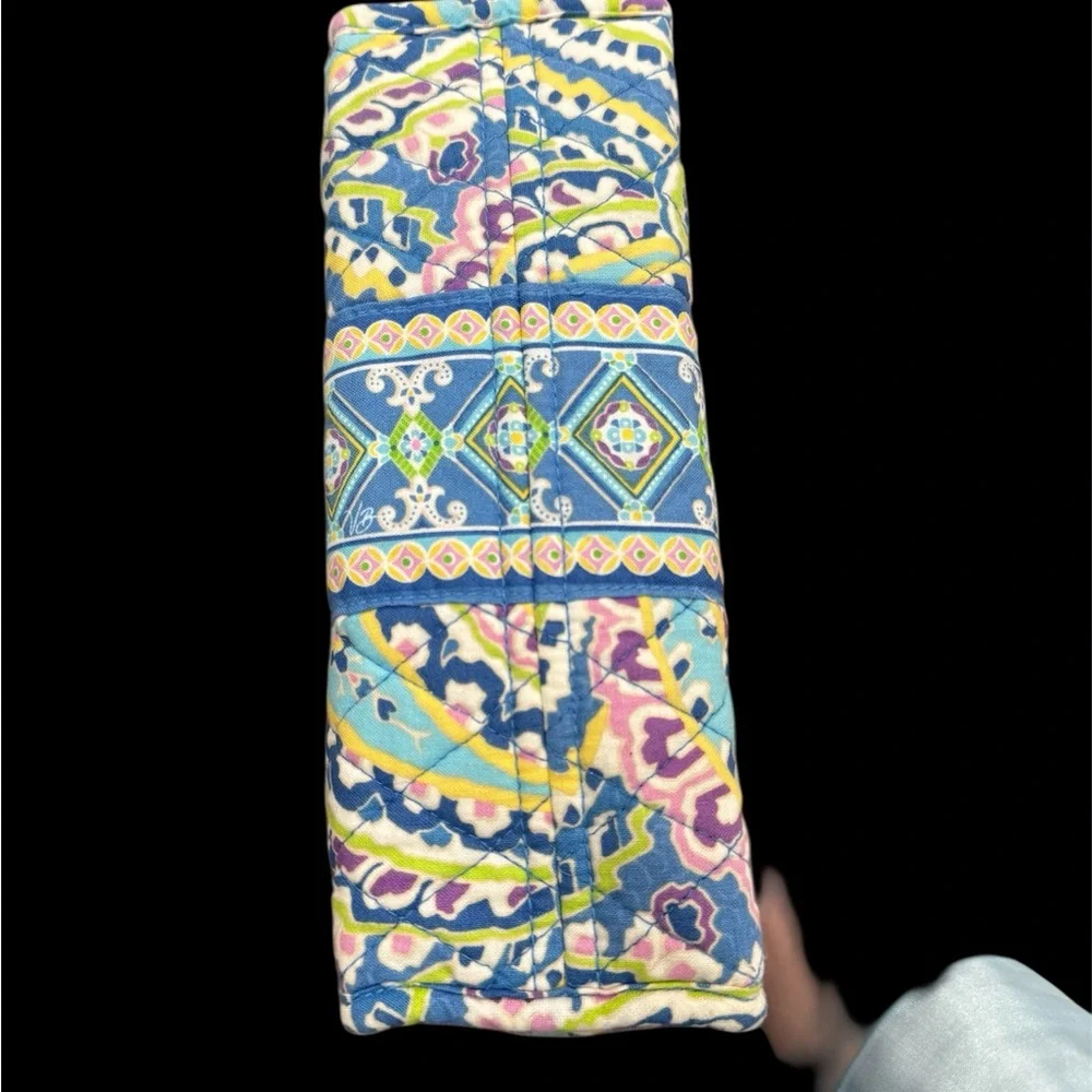 Vera Brad Paisley Cosmetic/Toiletry Bag - Picture 4 of 6